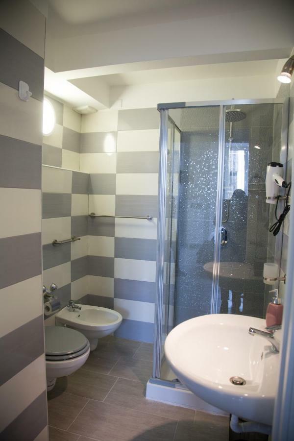 Vesuvius Luxury Suites Nápoly Kültér fotó