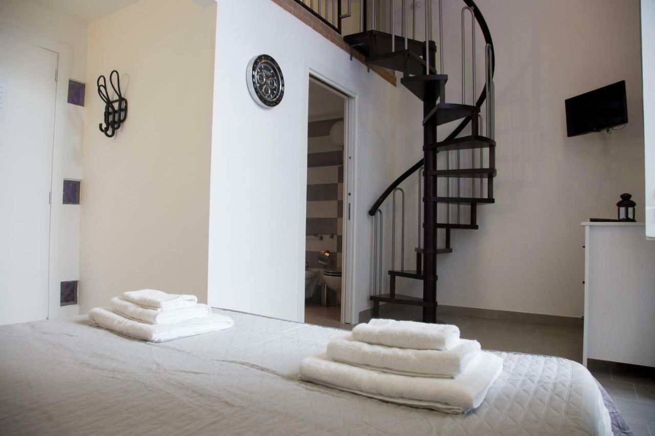 Vesuvius Luxury Suites Nápoly Kültér fotó