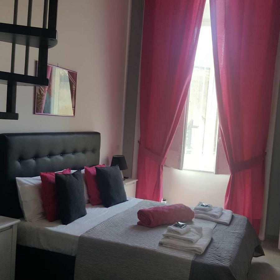 Vesuvius Luxury Suites Nápoly Kültér fotó
